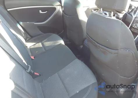 2017 Hyundai Elantra Gt z USA, uszkodzony, nr VIN KMHD35LH9HU369270